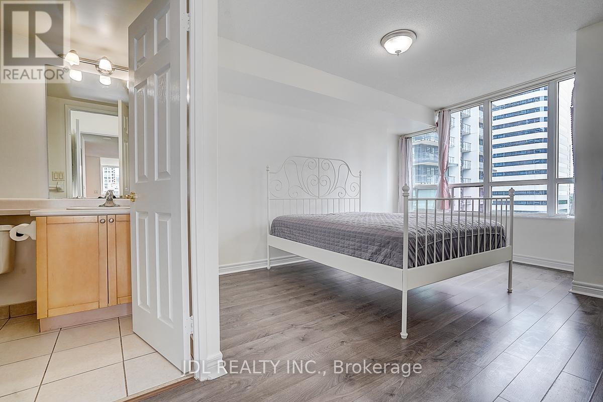 1202 - 23 Hollywood Avenue, Toronto, Ontario  M2N 7L8 - Photo 17 - C13464774