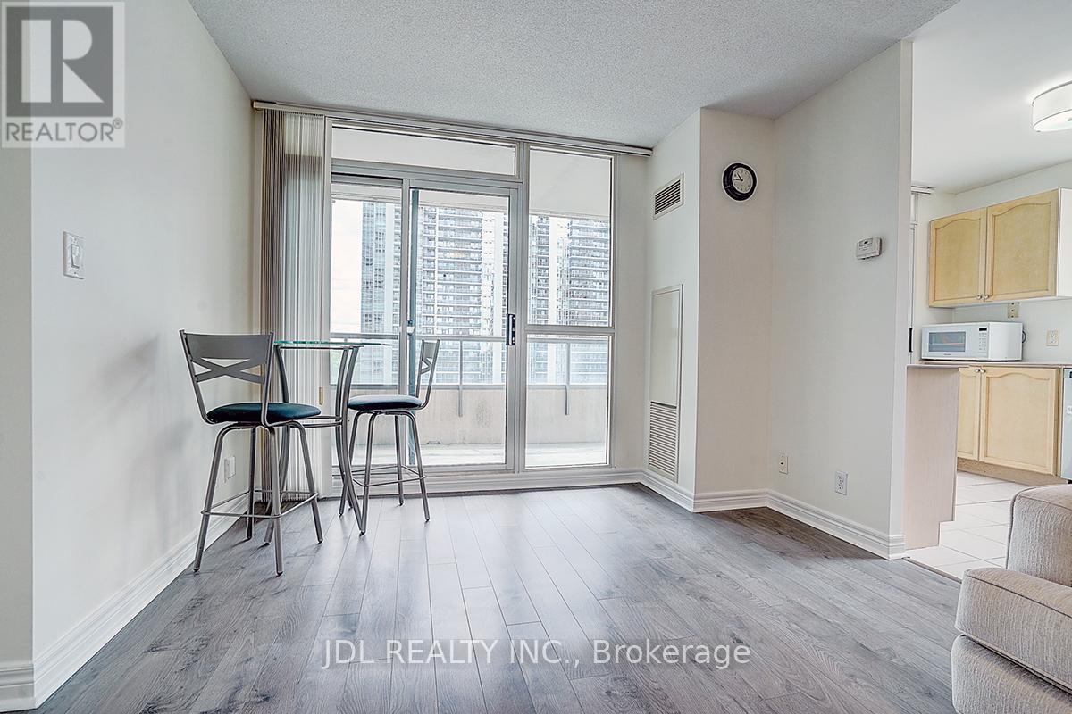 1202 - 23 Hollywood Avenue, Toronto, Ontario  M2N 7L8 - Photo 8 - C13464774