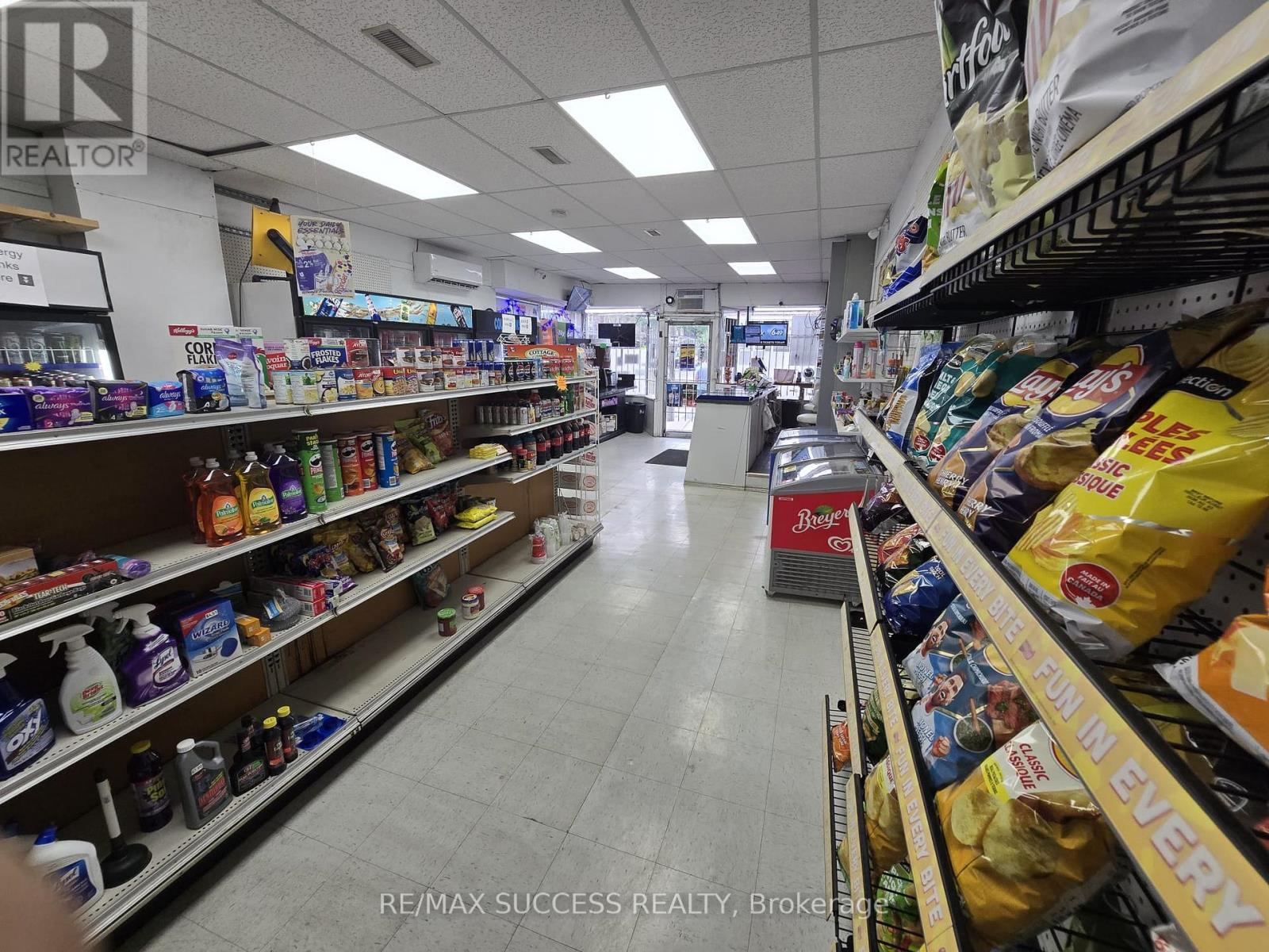 979 King Street E, Hamilton, Ontario  L8M 1C3 - Photo 4 - X13459174