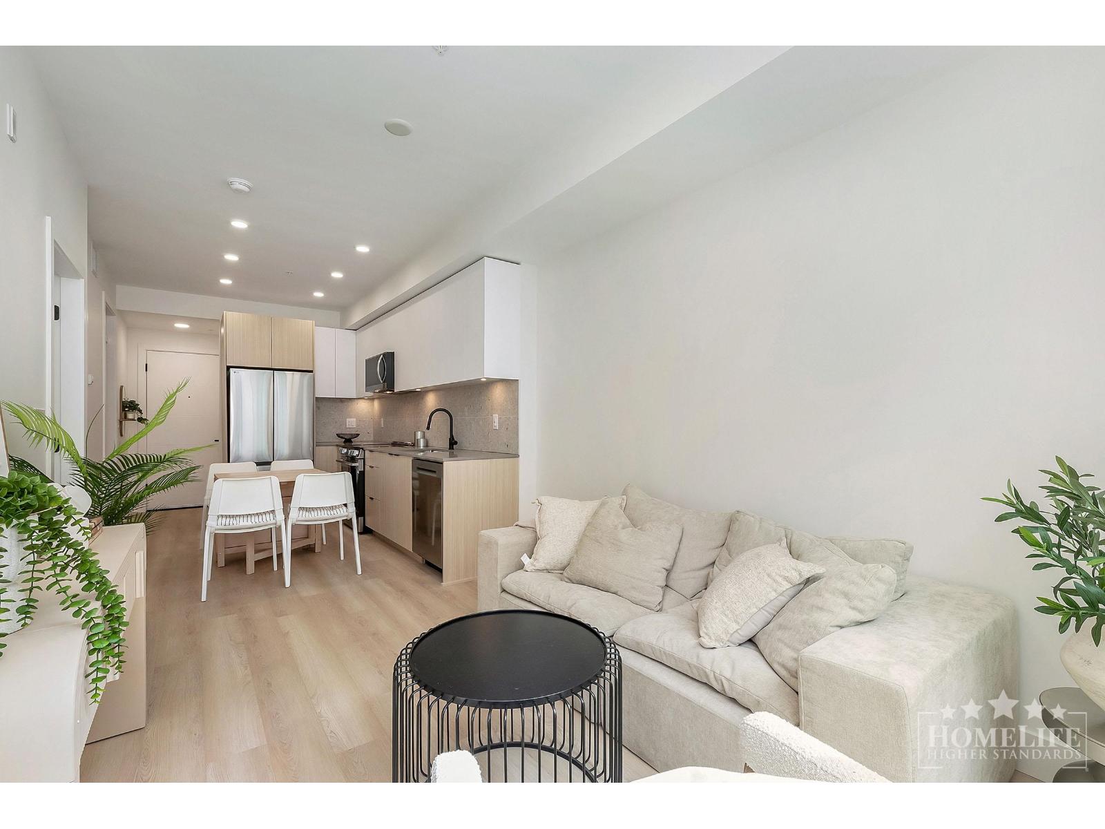 310 13455 94a Avenue, Surrey, British Columbia  V3V 1M9 - Photo 4 - R3137735
