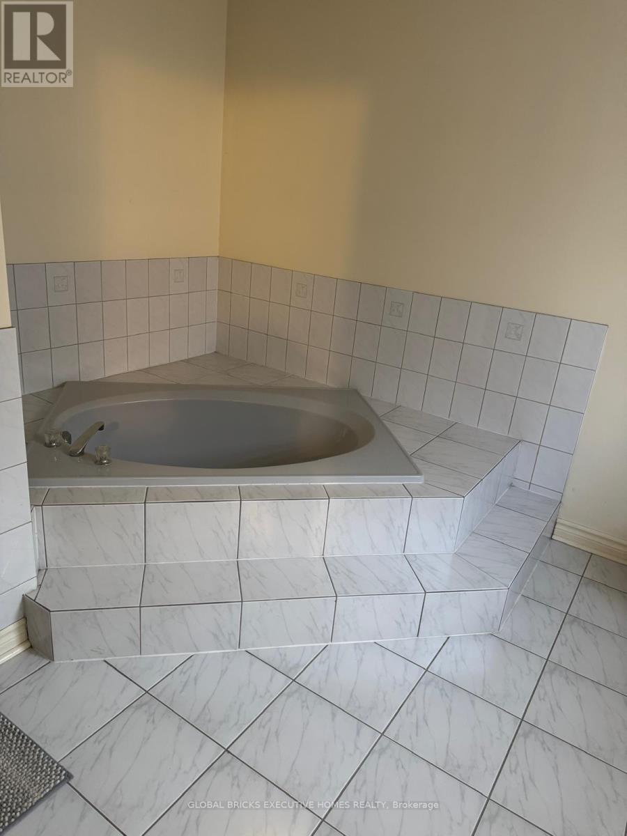 99 Scarboro Avenue, Toronto, Ontario  M1C 1M5 - Photo 32 - E13464738