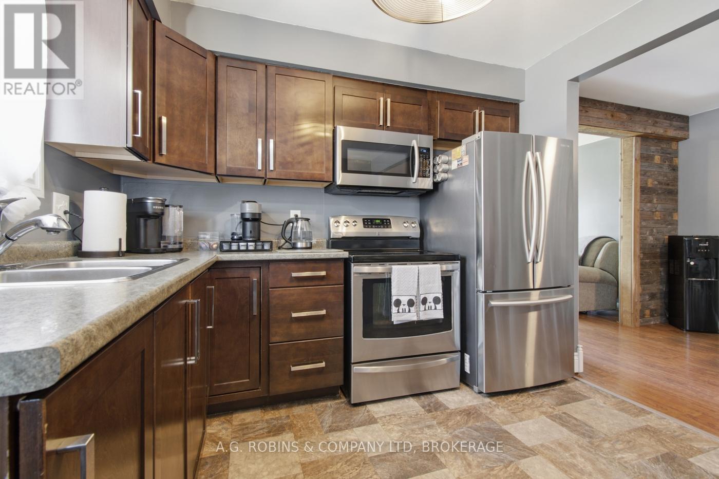 10 Chantal Court, Welland (Lincoln/crowland), Ontario L3B 5V3 - Photo 18 - X13464680