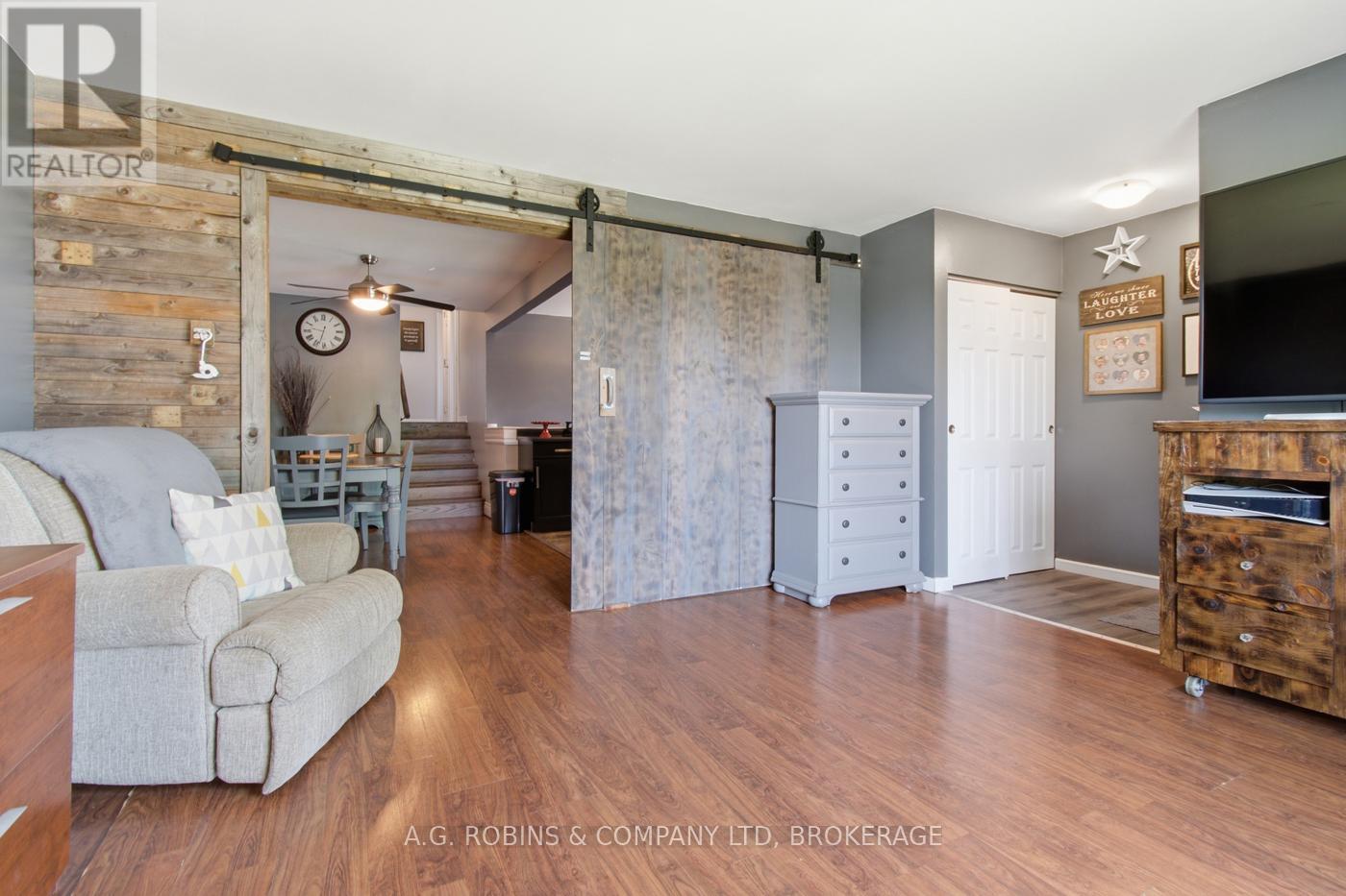 10 Chantal Court, Welland (Lincoln/crowland), Ontario L3B 5V3 - Photo 7 - X13464680