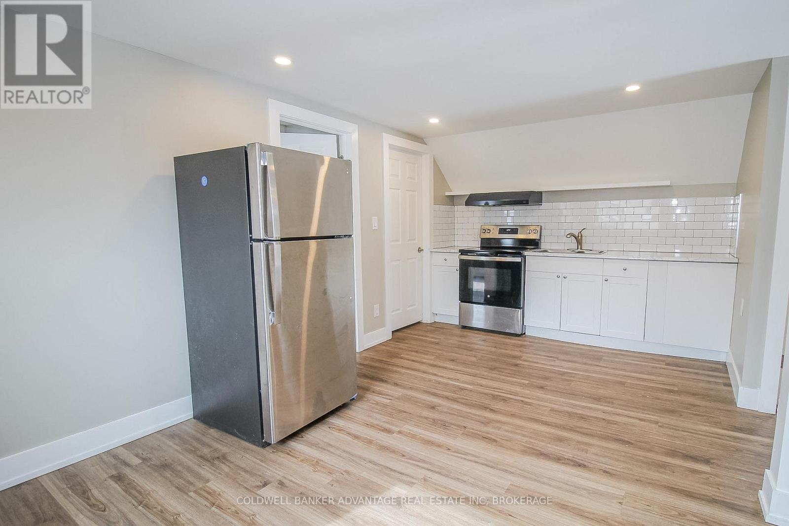 Upper - 181 Welland Street, Port Colborne, Ontario  L3K 1V2 - Photo 5 - X13464726
