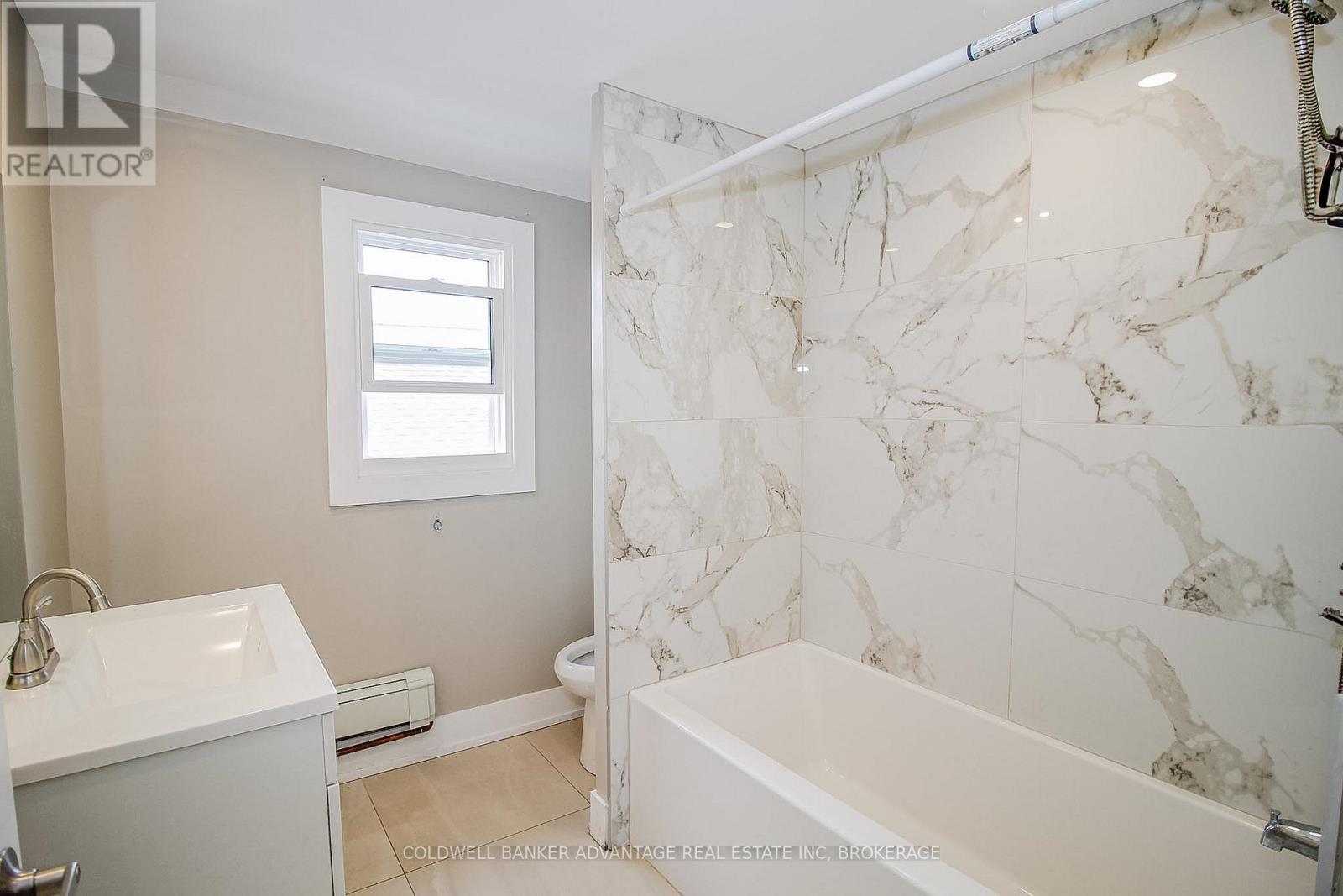 Upper - 181 Welland Street, Port Colborne, Ontario  L3K 1V2 - Photo 8 - X13464726