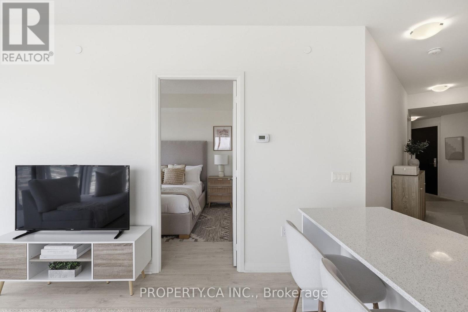 2421 - 9000 Jane Street, Vaughan, Ontario  L4K 0M6 - Photo 10 - N13464790