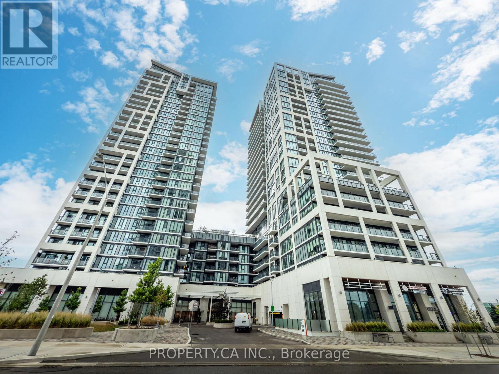 2421 - 9000 Jane Street, Vaughan, Ontario  L4K 0M6 - Photo 2 - N13464790