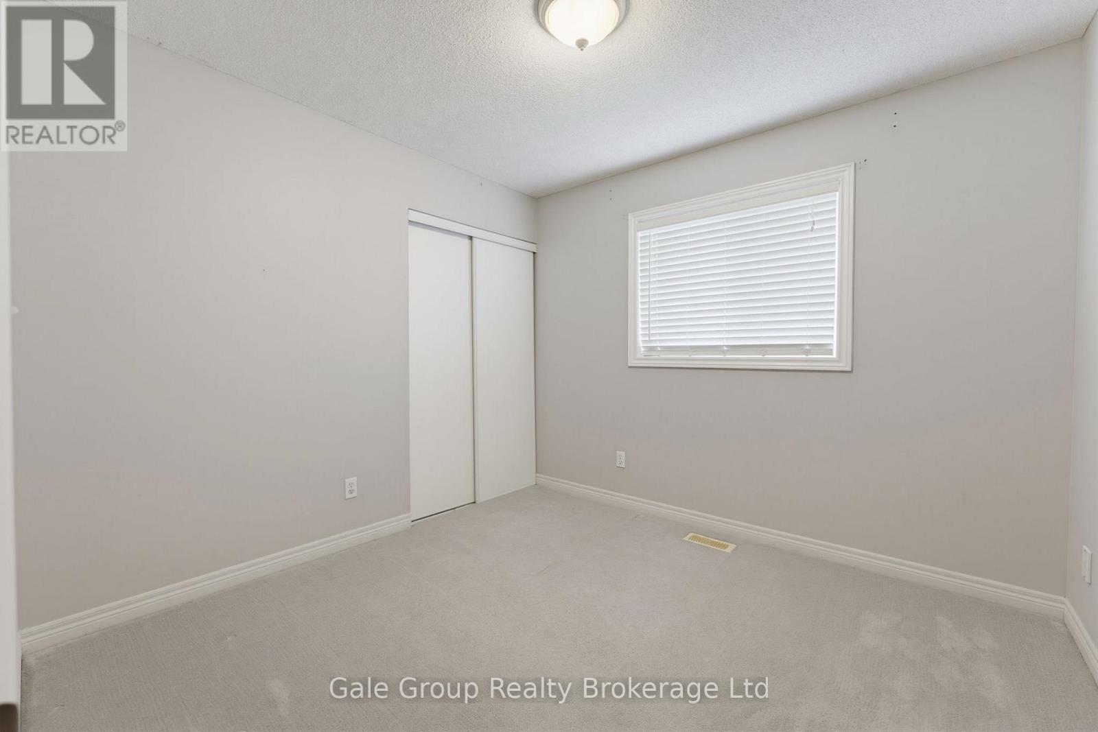 209 Hilltop Drive, North Dumfries, Ontario  N0B 1E0 - Photo 21 - X13464668