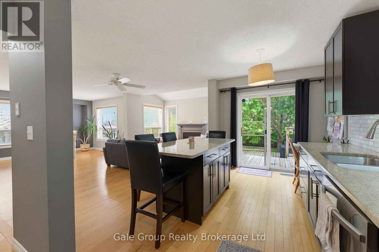 209 Hilltop Drive, North Dumfries, Ontario  N0B 1E0 - Photo 12 - X13464668