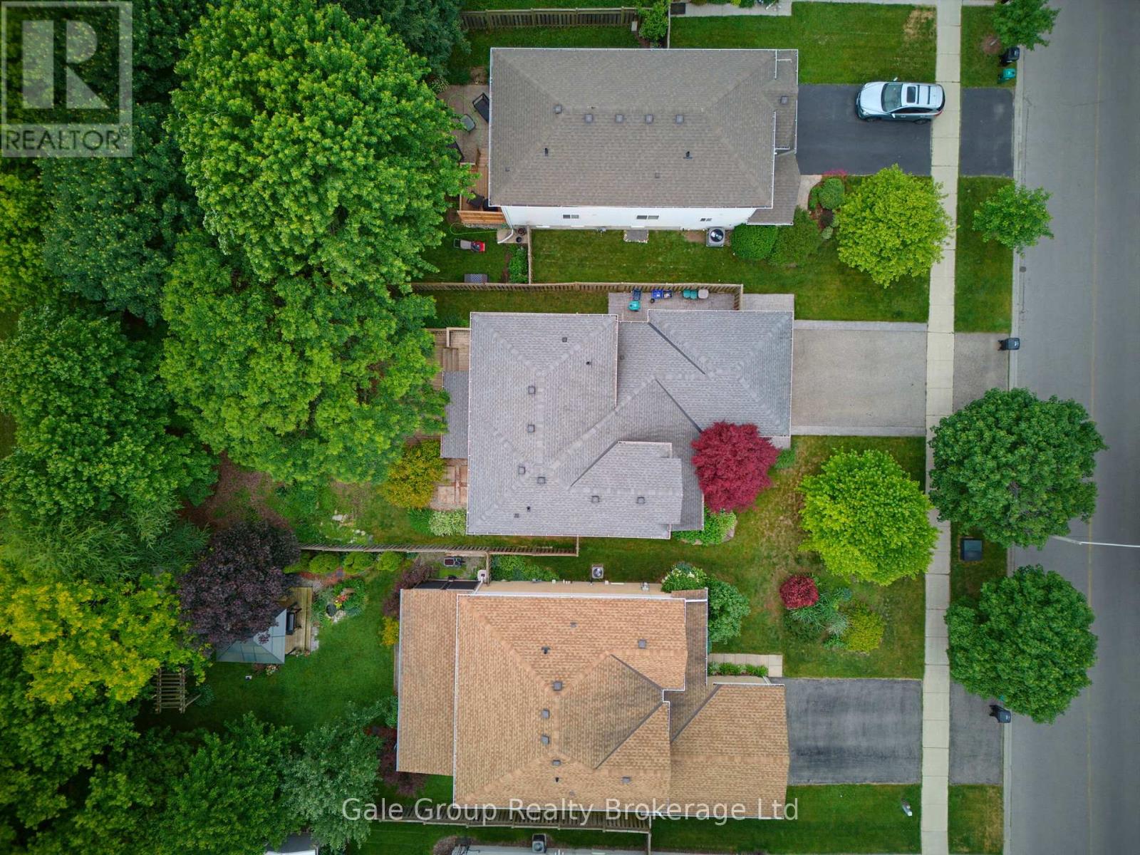 209 Hilltop Drive, North Dumfries, Ontario  N0B 1E0 - Photo 4 - X13464668