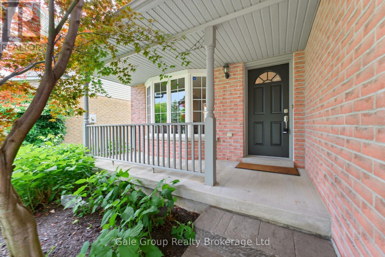 209 Hilltop Drive, North Dumfries, Ontario  N0B 1E0 - Photo 6 - X13464668