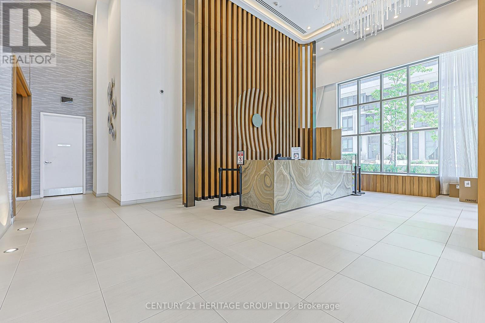 2206 - 70 Annie Craig Drive, Toronto, Ontario  M8V 0G2 - Photo 4 - W13464684