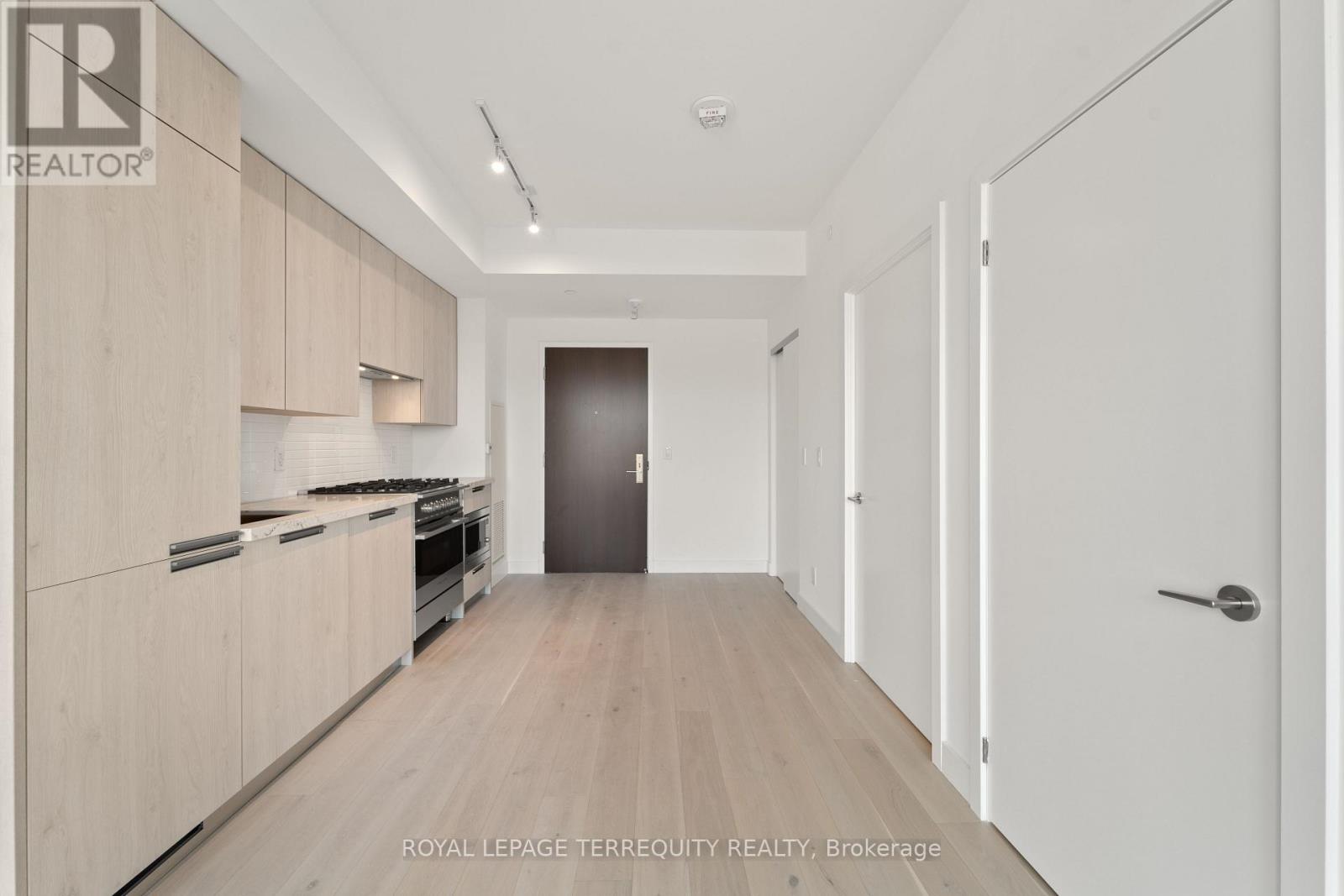 412 - 160 Kingsway Crescent, Toronto, Ontario  M8X 0B5 - Photo 2 - W13464688