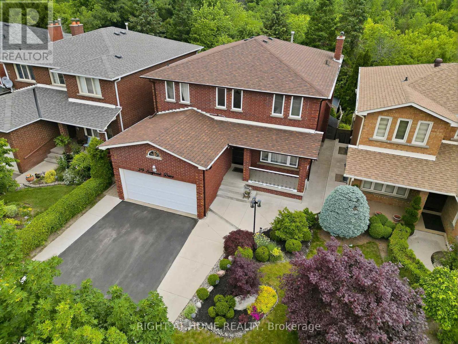 29 SUNFOREST DRIVE, Brampton, Ontario