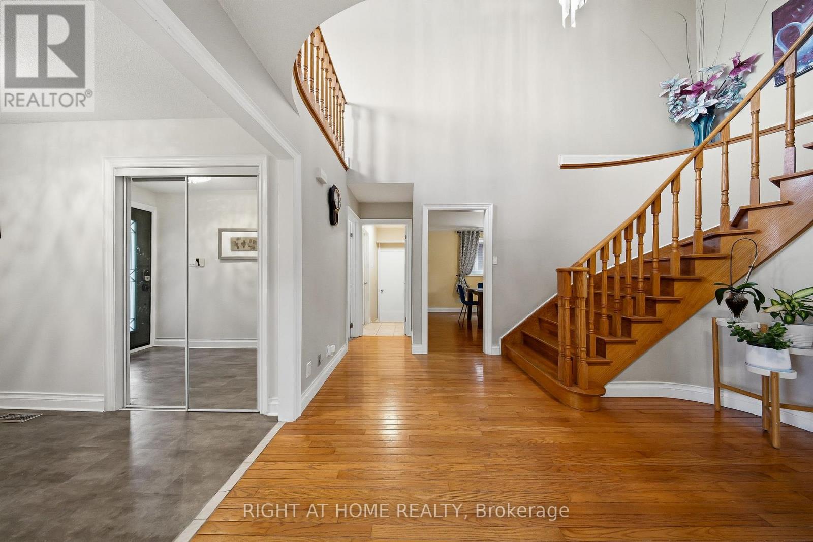 29 Sunforest Drive, Brampton, Ontario  L6Z 2Z3 - Photo 12 - W13464720
