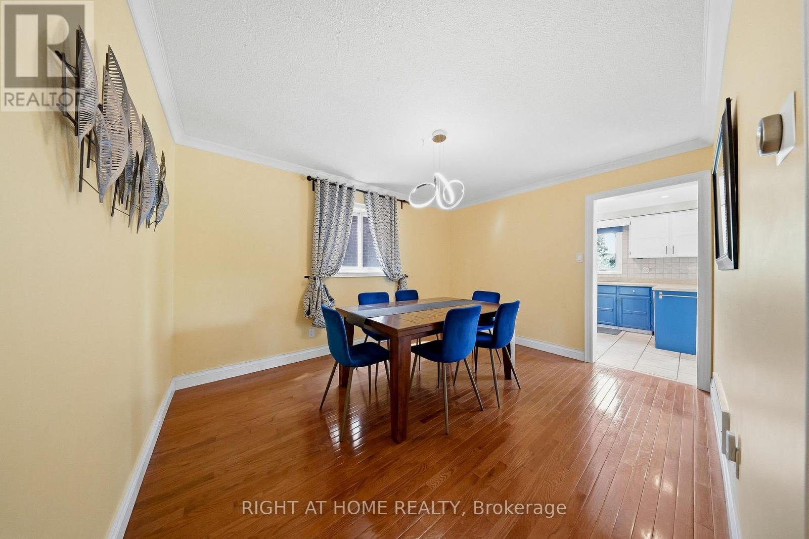 29 Sunforest Drive, Brampton, Ontario  L6Z 2Z3 - Photo 13 - W13464720