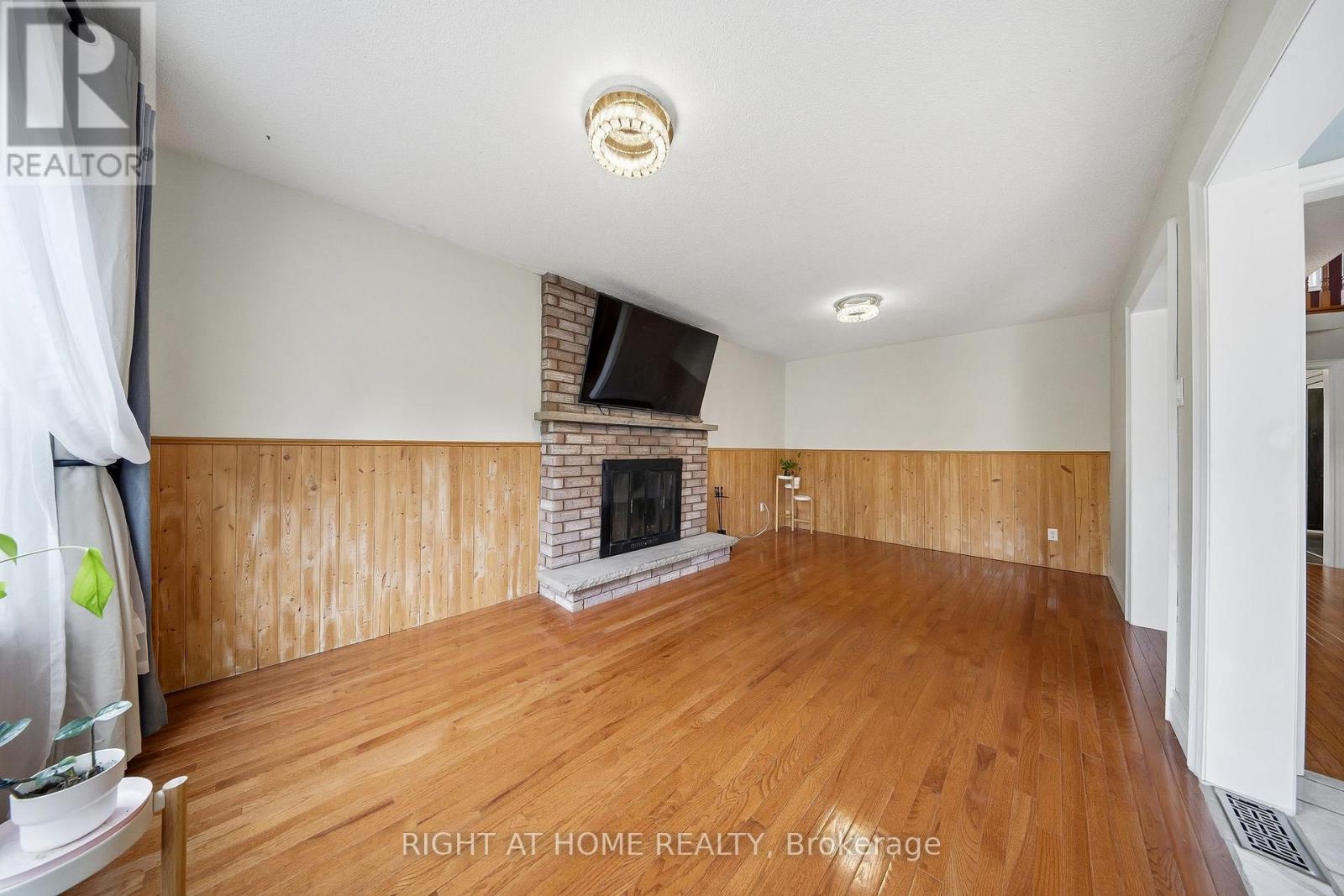 29 Sunforest Drive, Brampton, Ontario  L6Z 2Z3 - Photo 16 - W13464720