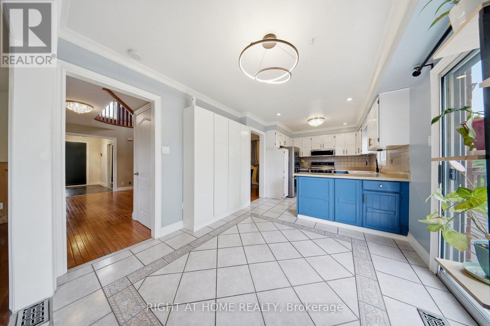 29 Sunforest Drive, Brampton, Ontario  L6Z 2Z3 - Photo 18 - W13464720