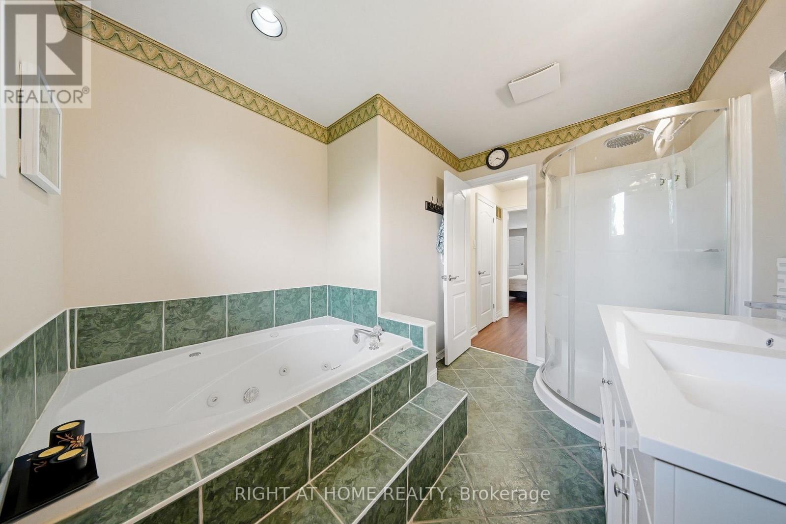 29 Sunforest Drive, Brampton, Ontario  L6Z 2Z3 - Photo 31 - W13464720
