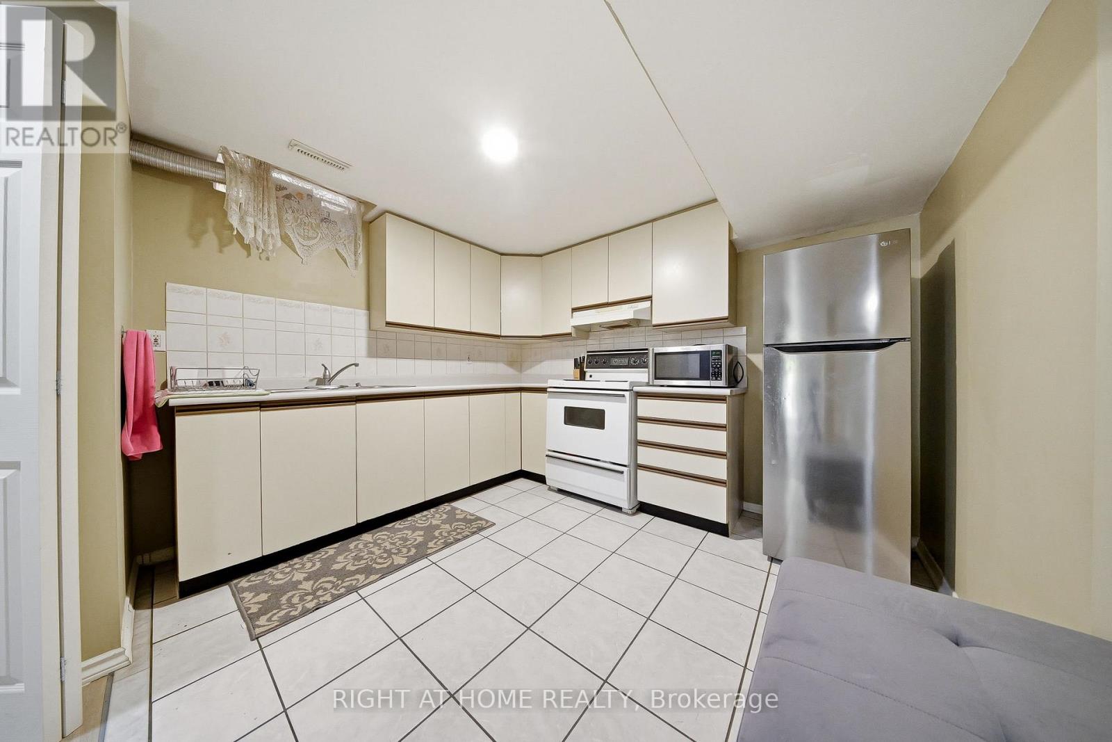 29 Sunforest Drive, Brampton, Ontario  L6Z 2Z3 - Photo 41 - W13464720