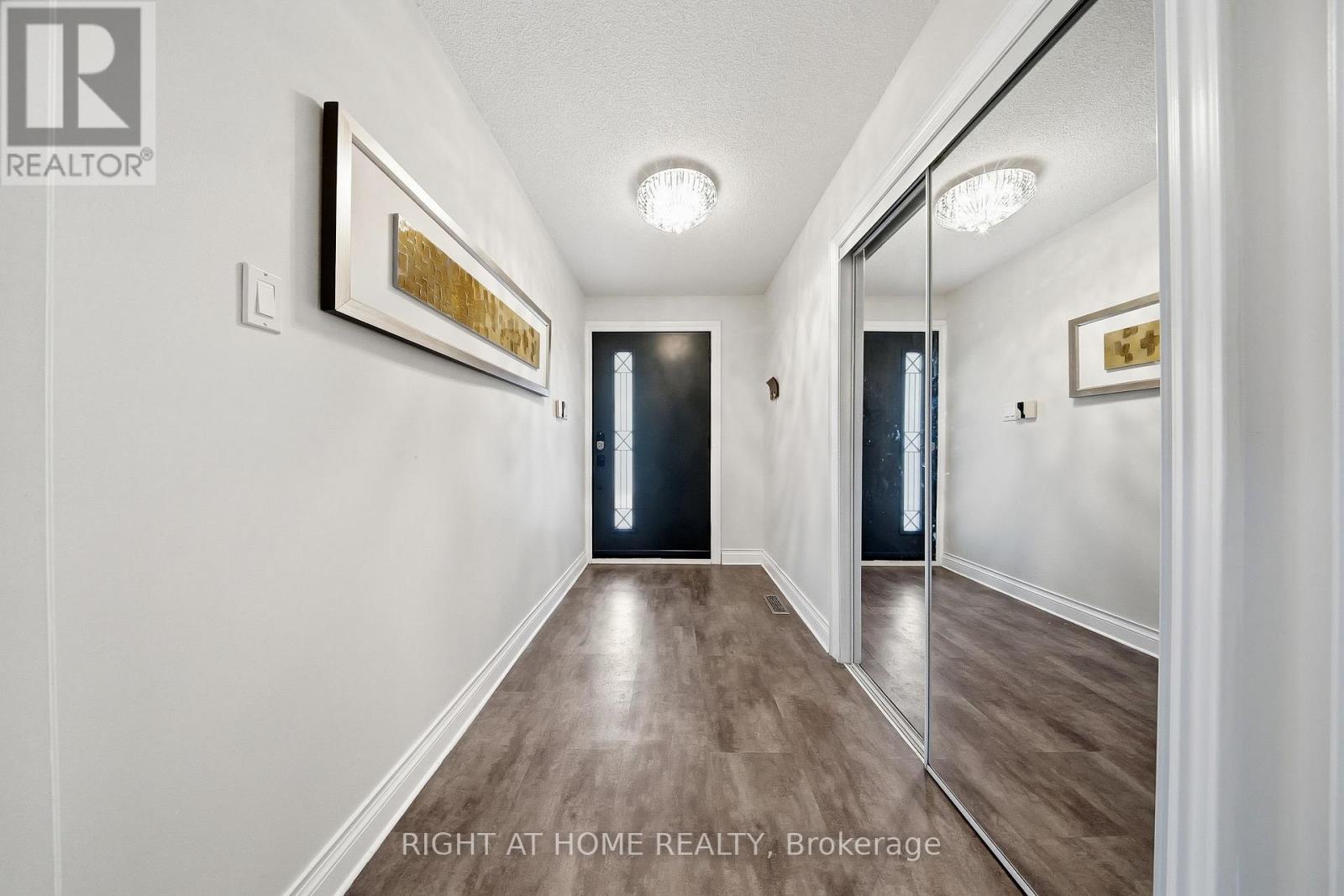 29 Sunforest Drive, Brampton, Ontario  L6Z 2Z3 - Photo 8 - W13464720