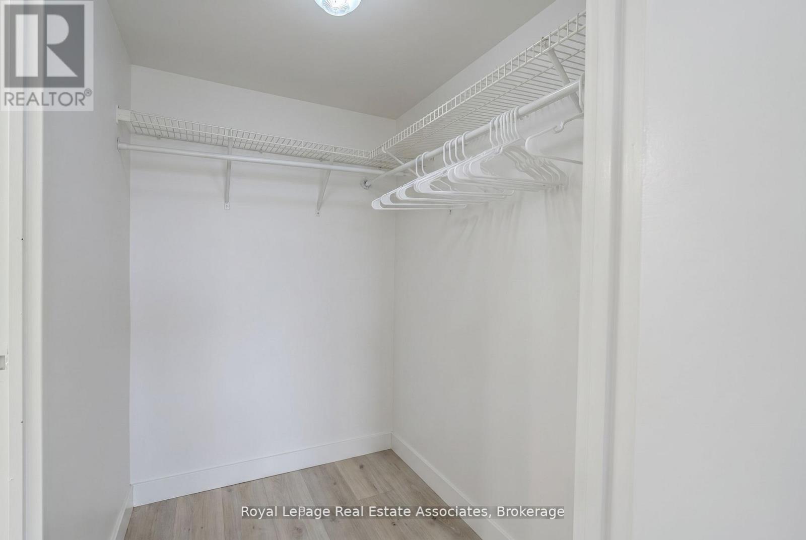1602 - 3695 Kaneff Crescent, Mississauga, Ontario  L5A 4B6 - Photo 13 - W13464734