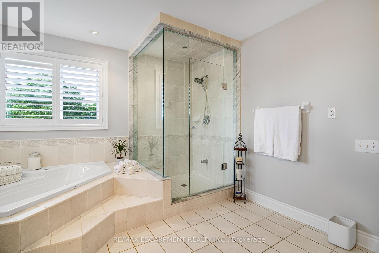 3296 Topeka Drive, Mississauga, Ontario  L5M 7V1 - Photo 25 - W13464788