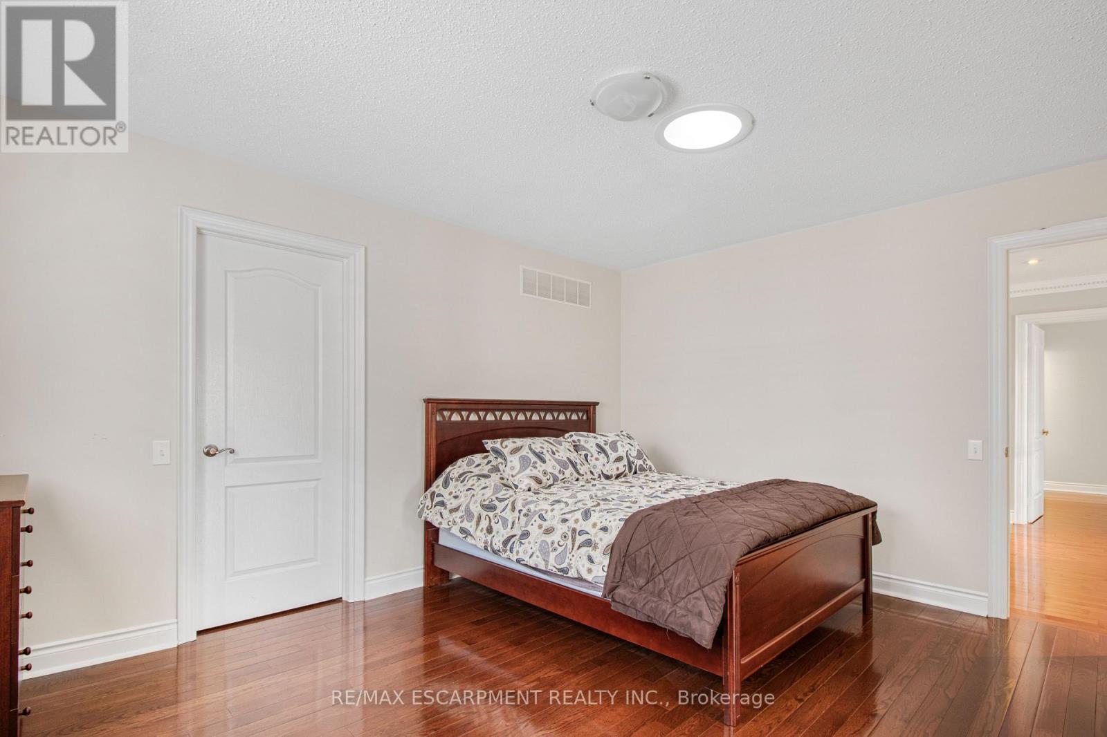 3296 Topeka Drive, Mississauga, Ontario  L5M 7V1 - Photo 35 - W13464788