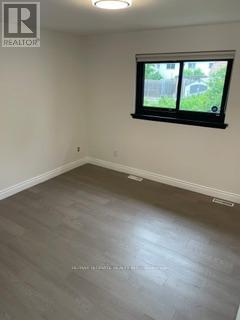 885 Forestwood Drive, Mississauga, Ontario  L5C 1G6 - Photo 13 - W13464800