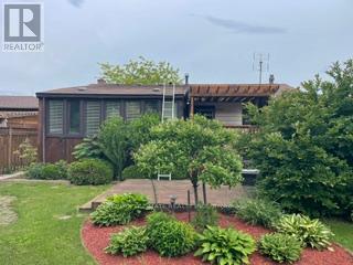 885 Forestwood Drive, Mississauga, Ontario  L5C 1G6 - Photo 17 - W13464800