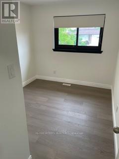 885 Forestwood Drive, Mississauga, Ontario  L5C 1G6 - Photo 9 - W13464800