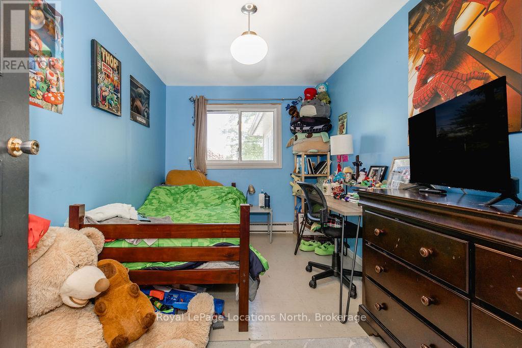 77 Laidlaw Street, Wasaga Beach, Ontario  L9Z 2L2 - Photo 13 - S13464632