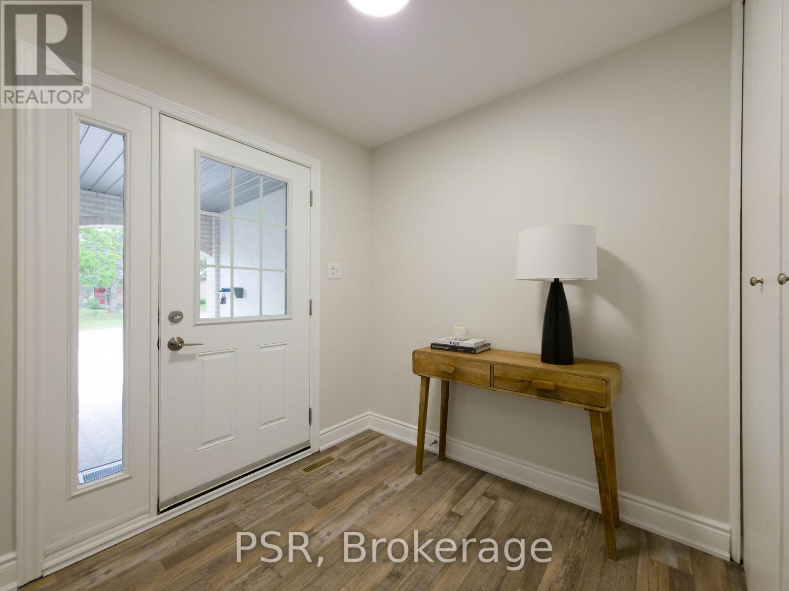 88 Upper Canada Drive, Kitchener, Ontario N2P 1E5 - Photo 2 - X13464694