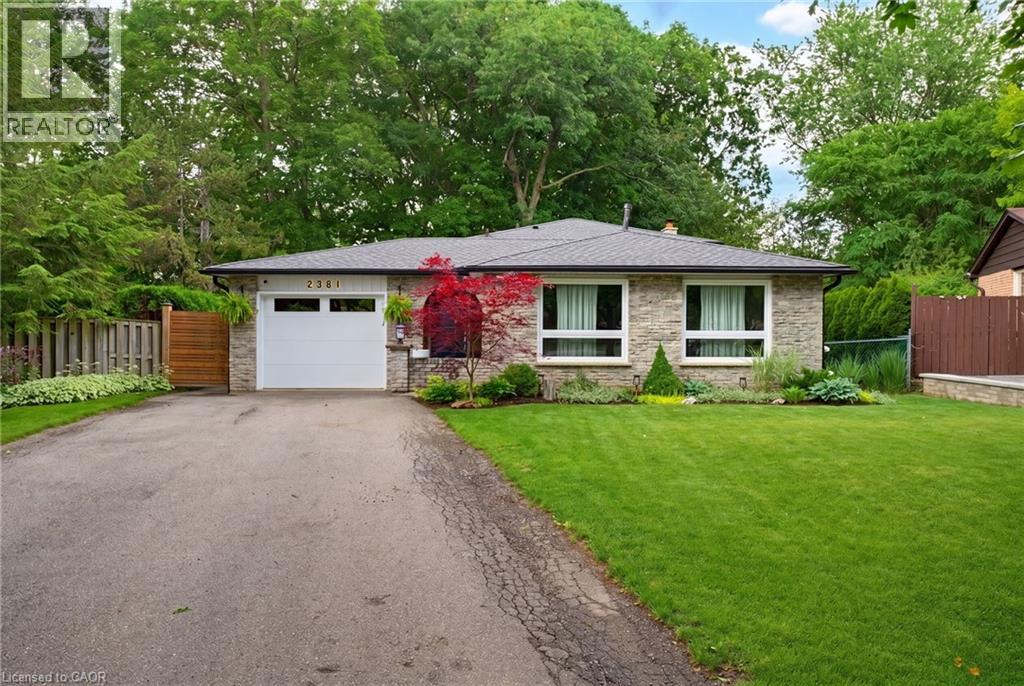 2381 PEART Court, Burlington, Ontario
