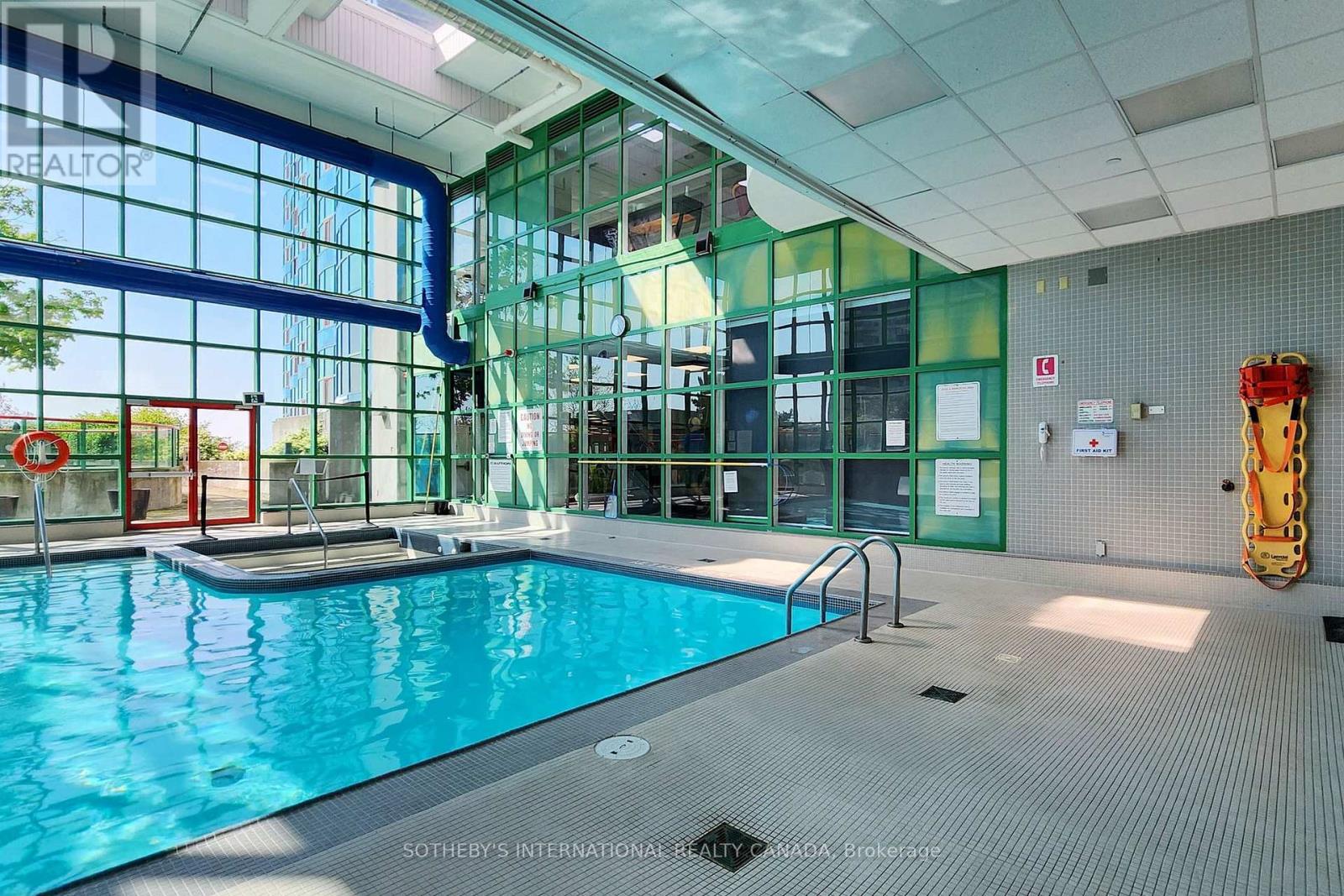2210 - 77 Harbour Square, Toronto, Ontario  M5J 2S2 - Photo 21 - C13460892
