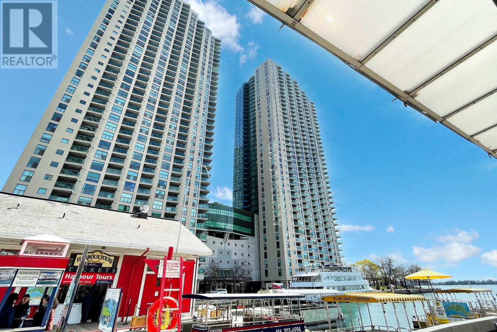2210 - 77 Harbour Square, Toronto, Ontario  M5J 2S2 - Photo 34 - C13460892