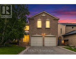 152 MCCAFFREY ROAD, Newmarket, Ontario