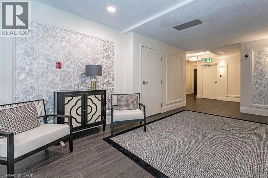 50 Blue Springs Drive Unit# 52, Waterloo, Ontario  N2J 4M4 - Photo 3 - 40839087