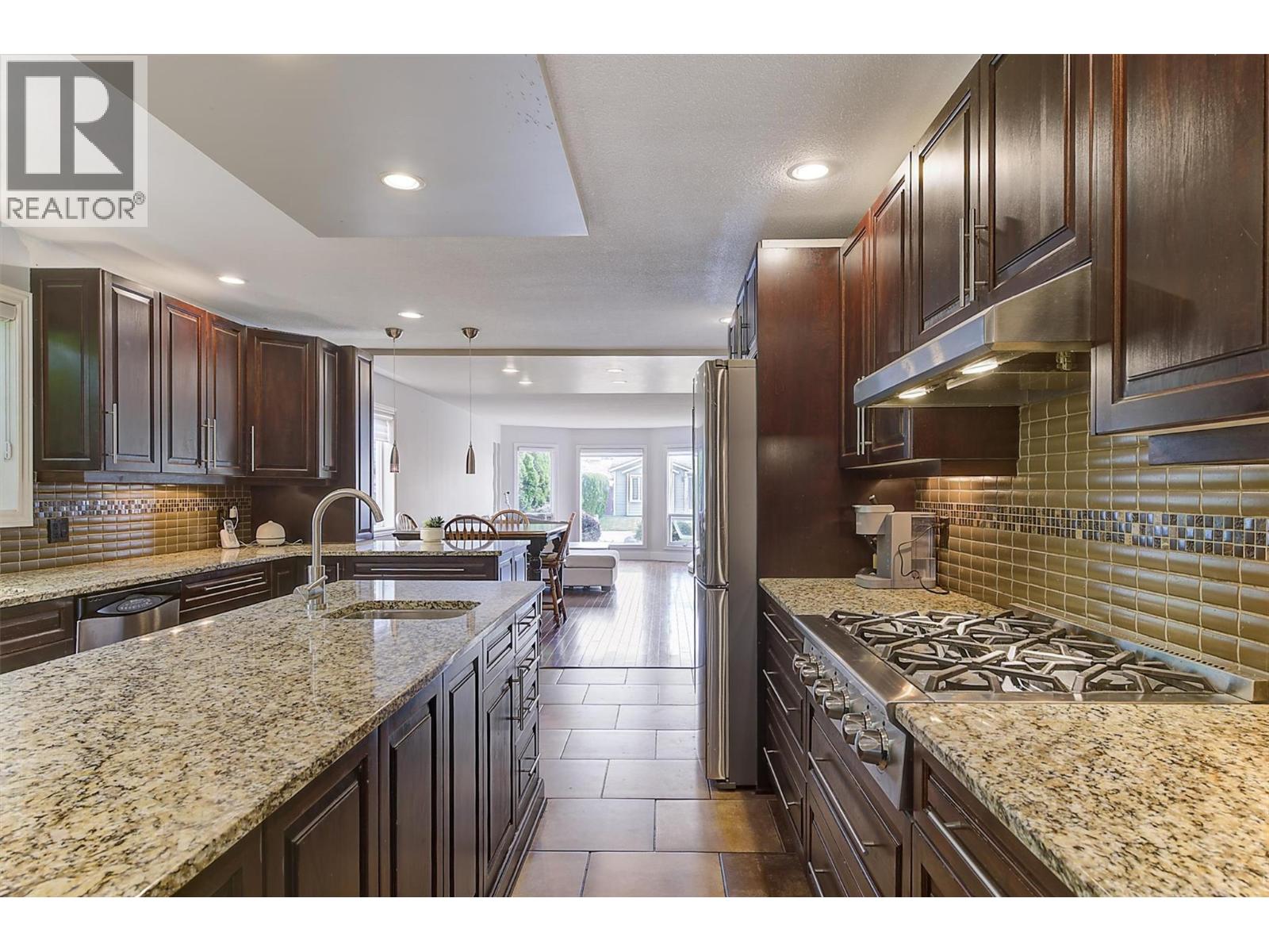3430 Silverberry Road, Kelowna, British Columbia  V1W 3V5 - Photo 6 - 10390277