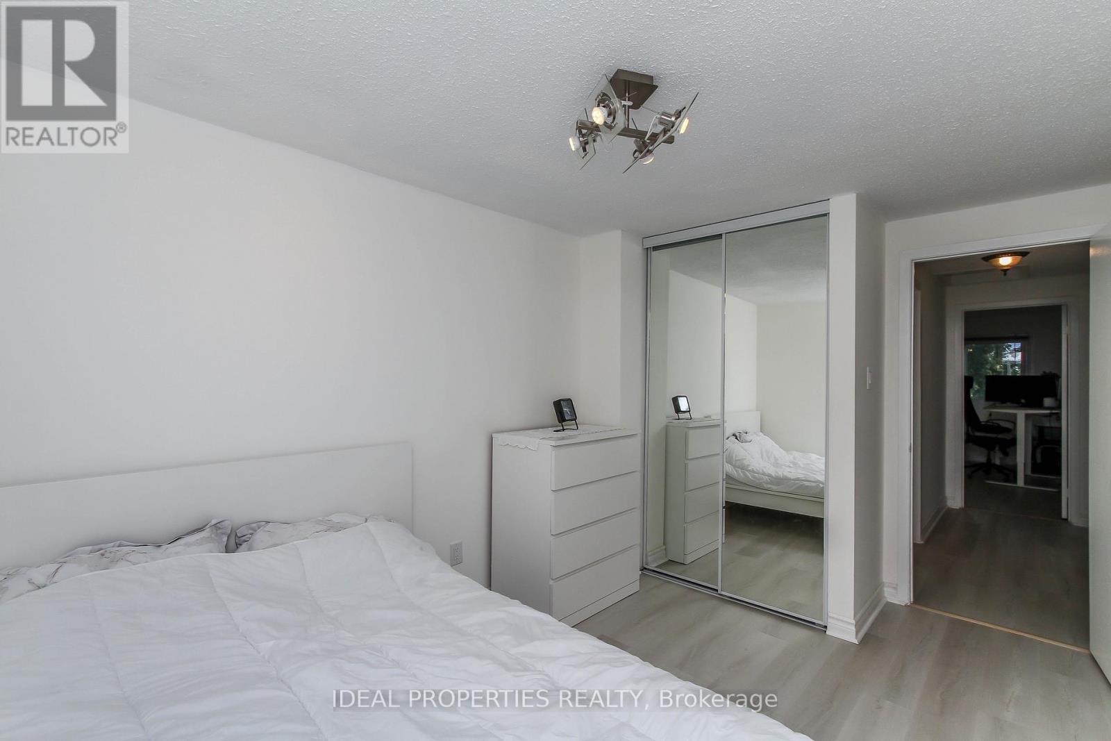 26 - 2415 Southvale Crescent, Ottawa, Ontario  K1B 4T9 - Photo 22 - X13464864
