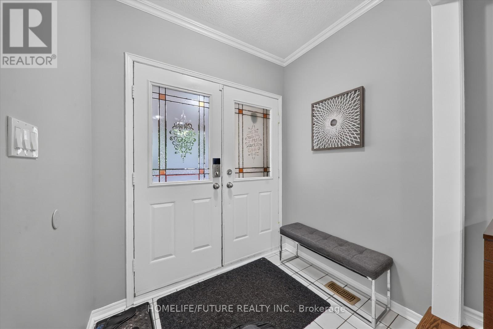 1580 Heathside Crescent, Pickering, Ontario  L1V 5W9 - Photo 5 - E13461754