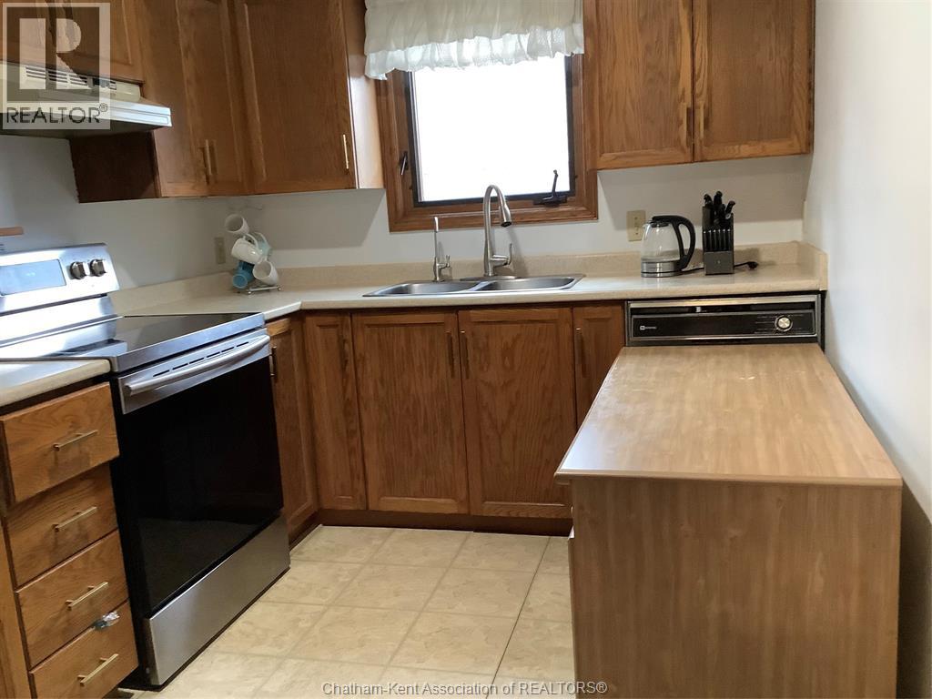 17 Country Lane, Chatham, Ontario  N7L 5C5 - Photo 7 - 26014492
