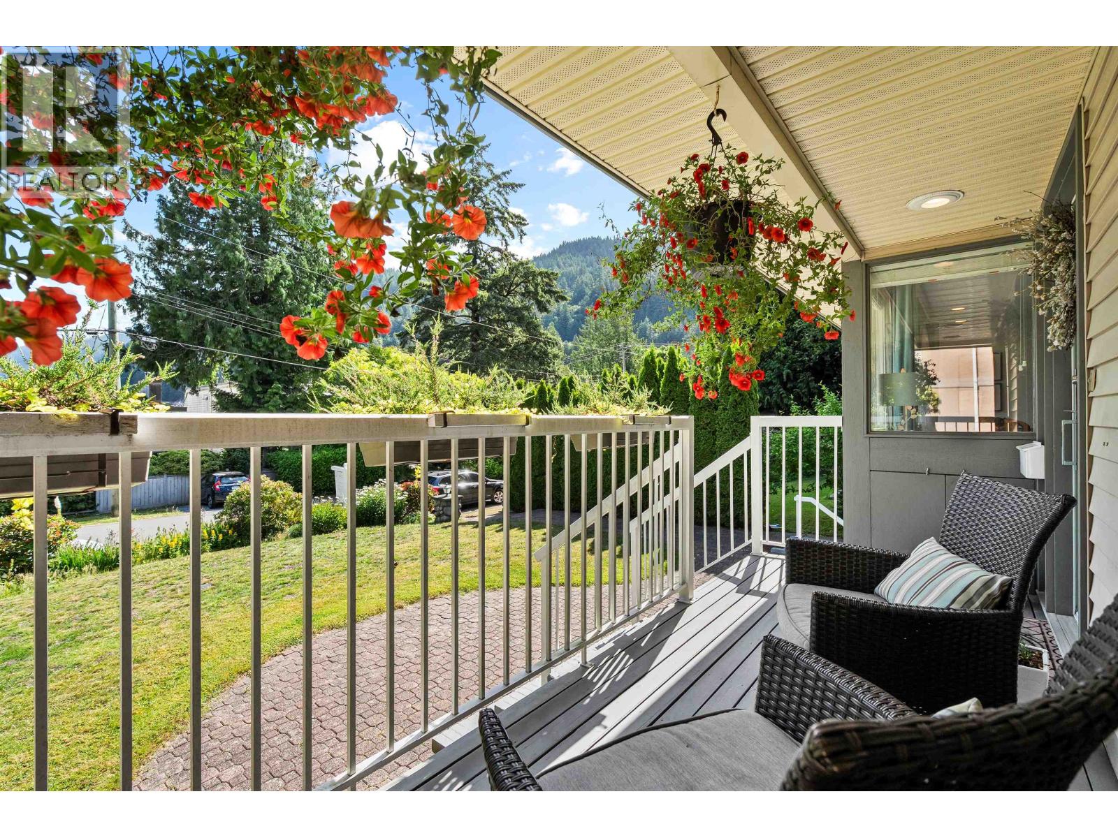 6422 Douglas Street, West Vancouver, British Columbia  V7W 2G2 - Photo 12 - R3137708
