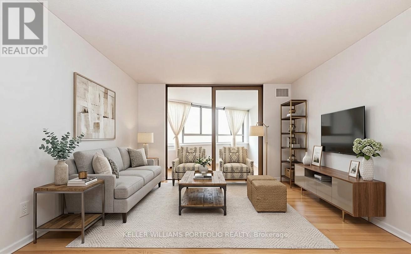 #1107 - 270 QUEENS QUAY W, Toronto, Ontario