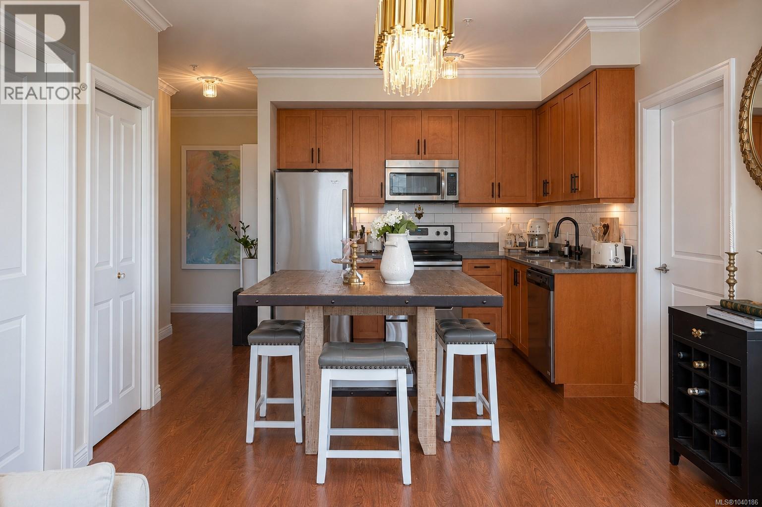 308 2409 Bevan Ave, Sidney, British Columbia  V8L 0C3 - Photo 10 - 1040186