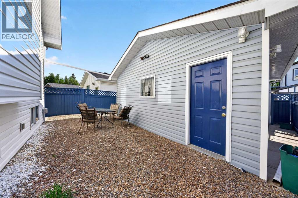 31 Martinridge Grove NE, Calgary, Alberta  T3J 3M2 - Photo 35 - A2320179