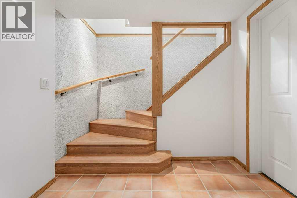 2843 Cedar Ridge Drive Sw, Calgary, Alberta  T2W 2B2 - Photo 24 - A2321532