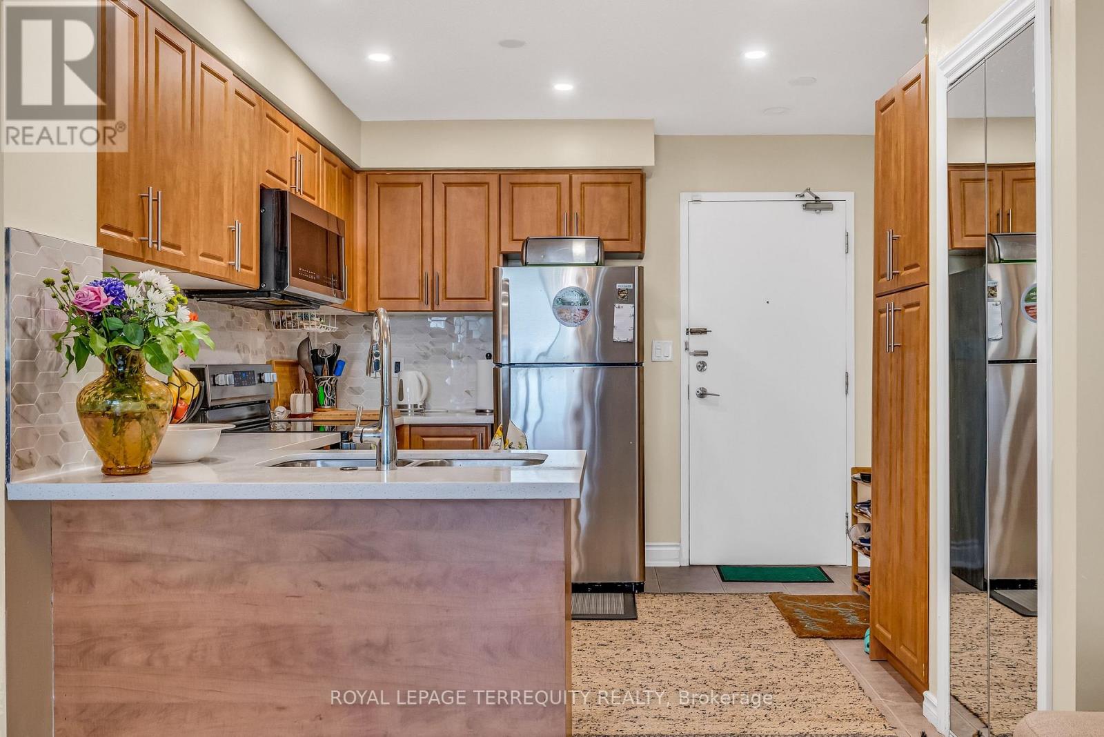 1014 - 2464 Weston Road, Toronto, Ontario M9N 0A2 - Photo 17 - W13464830