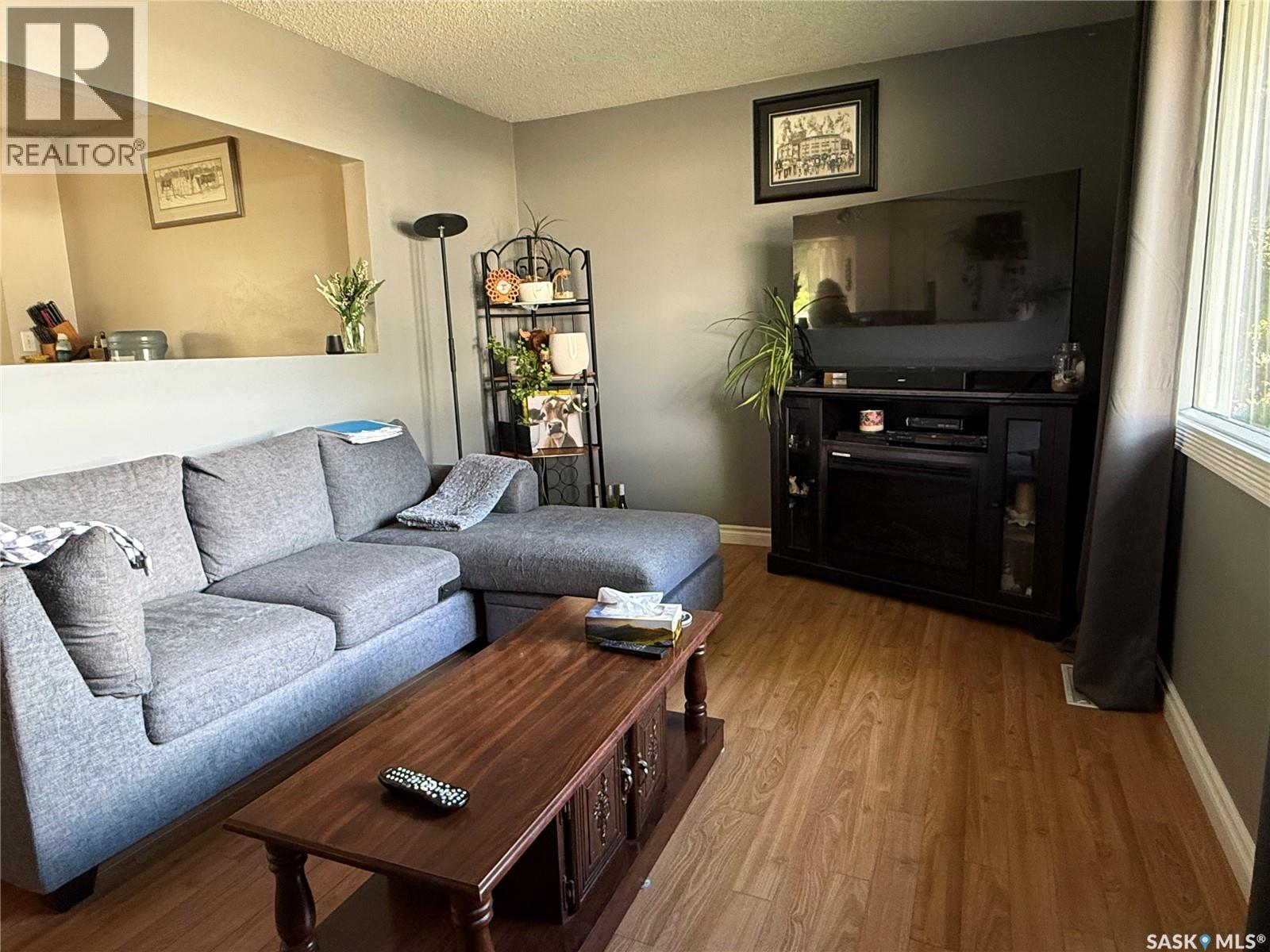 374 Fourth Avenue N, Yorkton, Saskatchewan  S3N 1B6 - Photo 6 - SK040033