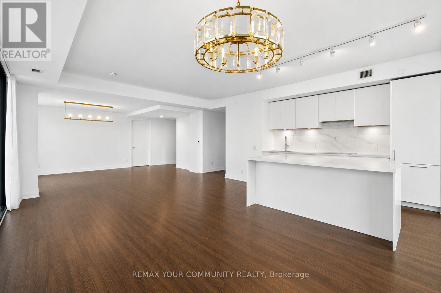 1305 - 33 Frederick Todd Way, Toronto, Ontario  M4G 0C9 - Photo 8 - C13115408